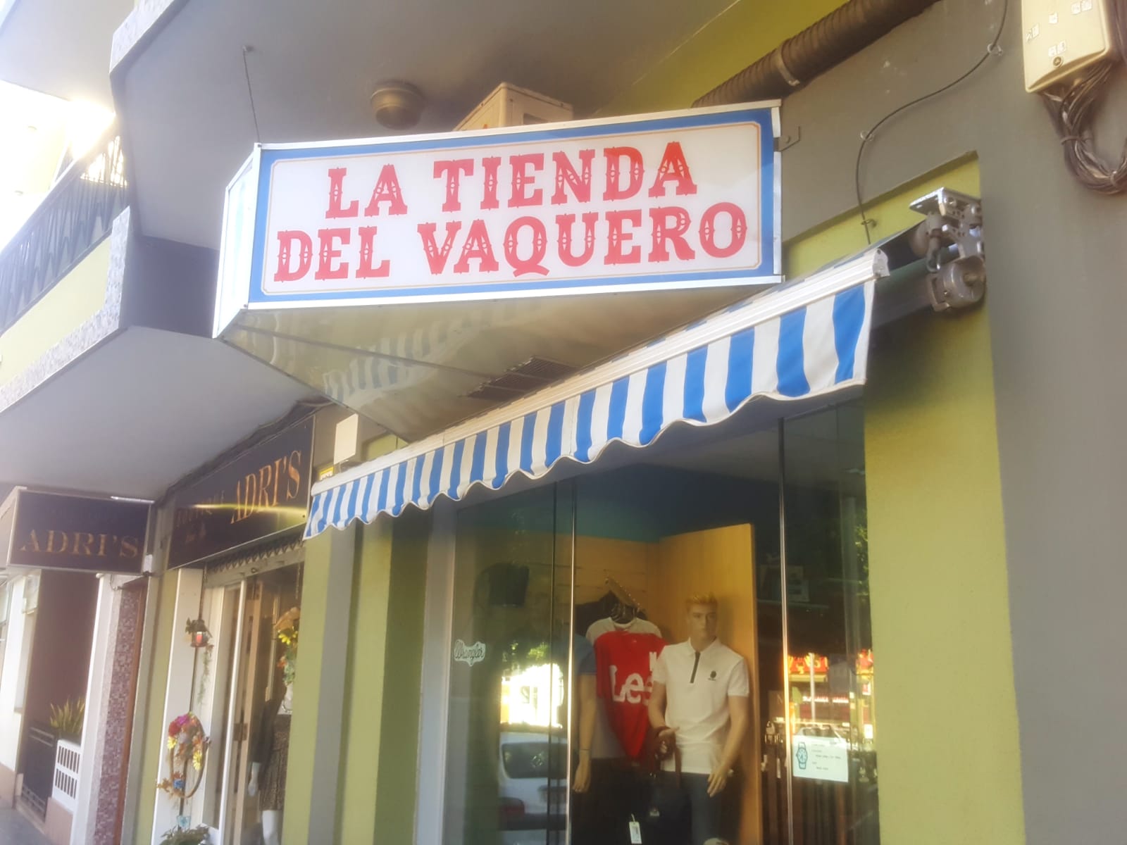 LA TIENDA DEL VAQUERO