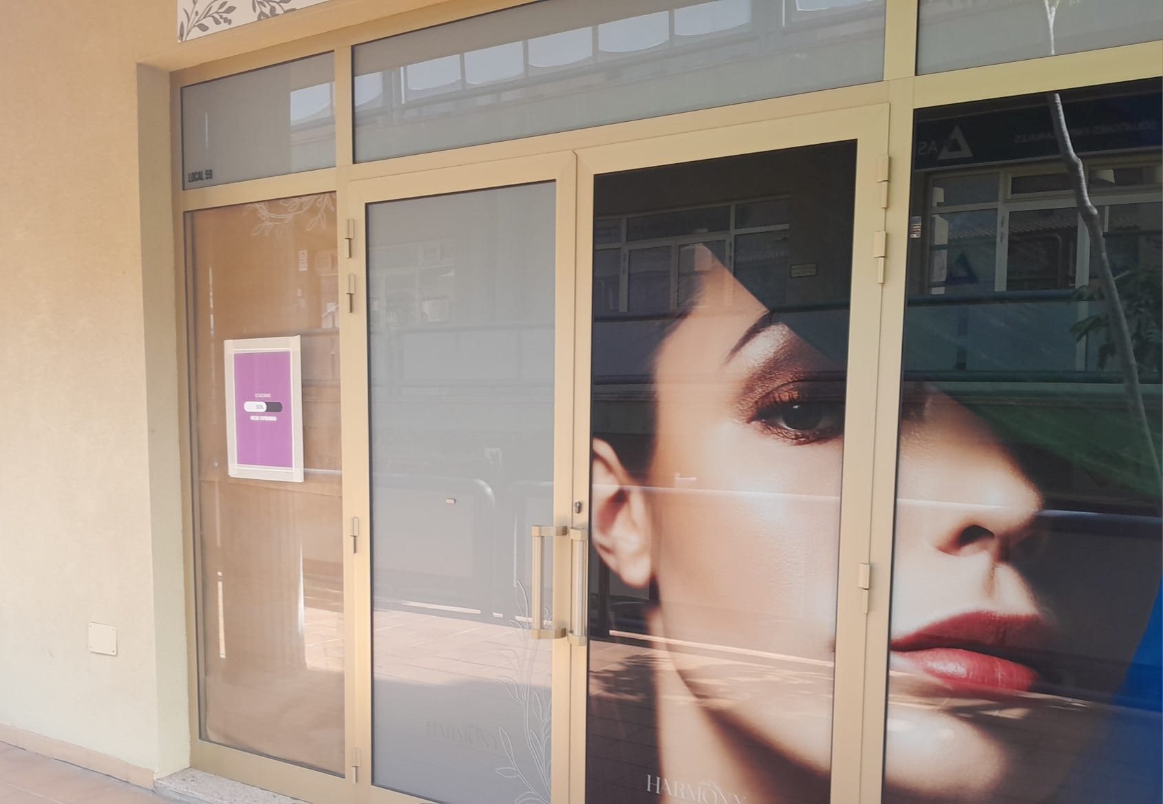 D. ARTTSS STUDIO D. ARTTSS STUDIO